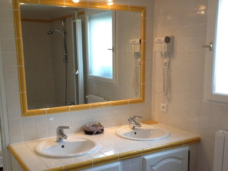 B&B With Charm, Quiet, Kitchen, Sw Pool. Grasse Exteriör bild